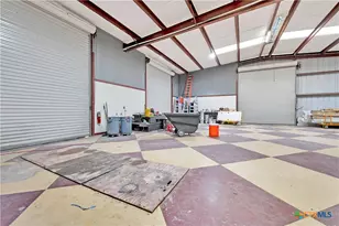 301 Fm 1660, Hutto, TX 78634 - Photo 36