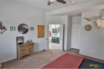 829 Manhattan, New Braunfels, TX 78130 - Photo 6