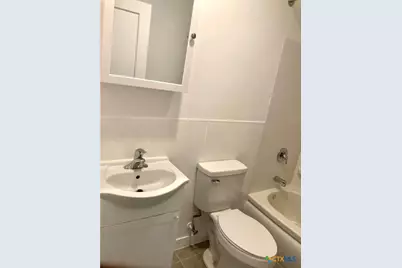 708 E Loma Vista Avenue, Victoria, TX 77901 - Photo 12