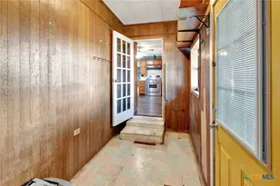 116 N Ben Wilson St, Victoria, TX 77901 - Photo 28