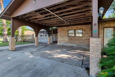 116 N Ben Wilson Street, Victoria, TX 77901 - Photo 38