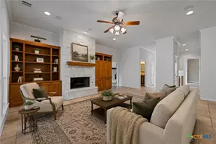 758 Mission Heights, New Braunfels, TX 78130 - Photo 6