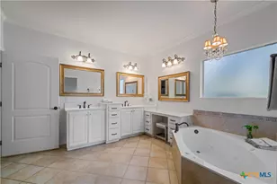 758 Mission Heights, New Braunfels, TX 78130 - Photo 22