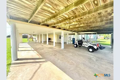 604 W Maple Street, Port O'Connor, TX 77982 - Photo 8