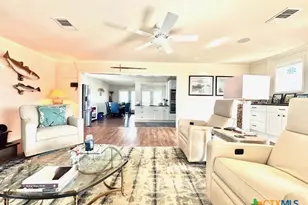 604 W Maple St, Port O'Connor, TX 77982 - Photo 12