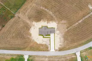 156 Essence Dr, Victoria, TX 77904 - Photo 46