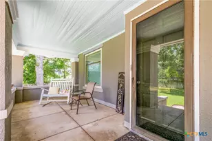 1004 Mitchell St, Gonzales, TX 78629 - Photo 4