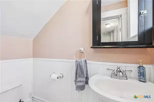 1004 Mitchell St, Gonzales, TX 78629 - Photo 22