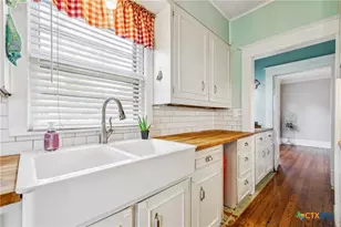 1004 Mitchell St, Gonzales, TX 78629 - Photo 14