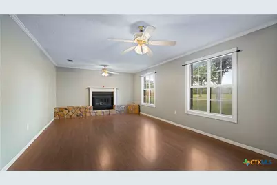 8058 Milam County Road 455, Lexington, TX 78947 - Photo 16