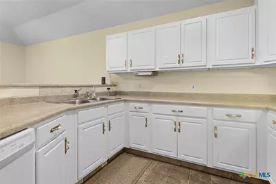 1571 Kimberly Dawn Drive, New Braunfels, TX 78130 - Photo 12