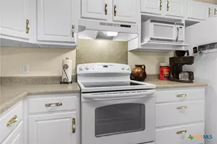 1571 Kimberly Dawn Dr, New Braunfels, TX 78130 - Photo 14