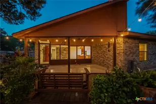 221 W Tanglewood Dr, New Braunfels, TX 78130 - Photo 26