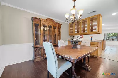 221 W Tanglewood Drive, New Braunfels, TX 78130 - Photo 12