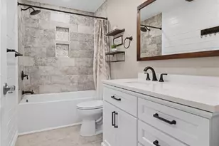 221 W Tanglewood Dr, New Braunfels, TX 78130 - Photo 22