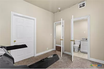 607 S Main St, Lampasas, TX 76550 - Photo 20