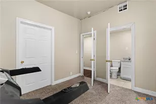 607 S Main St, Lampasas, TX 76550 - Photo 20