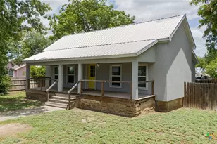 607 S Main St, Lampasas, TX 76550 - Photo 1