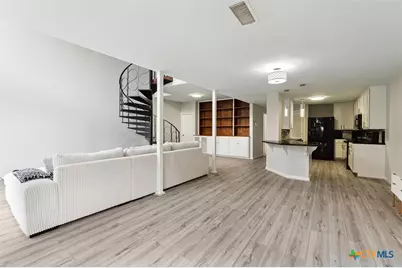 3300 Yorktown Street #13, Houston, TX 77056 - Photo 4
