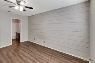 215 Chantilly St, Victoria, TX 77904 - Photo 12