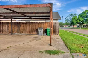 215 Chantilly St, Victoria, TX 77904 - Photo 30