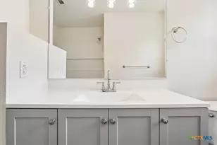 1310 S 21st St, Temple, TX 76504 - Photo 14