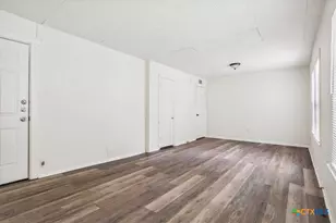 1310 S 21st St, Temple, TX 76504 - Photo 10