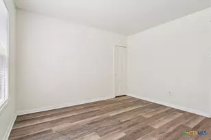 1310 S 21st St, Temple, TX 76504 - Photo 24