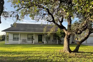 2826 Cattle Guard Rd, Cuero, TX 77954 - Photo 20