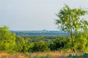 1305 Co Rd 3800, Lampasas, TX 76528 - Photo 30
