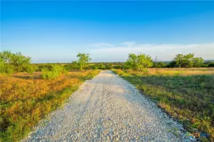1305 Co Rd 3800, Lampasas, TX 76528 - Photo 34