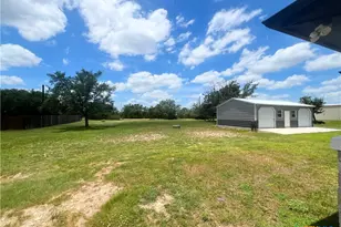 312 Sunrise Hills, Lampasas, TX 76550 - Photo 24