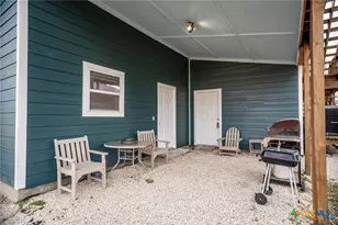 19 Dewberry Ln, Seadrift, TX 77983 - Photo 12