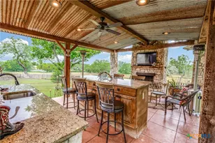 10767 Rosemar Ln, Adkins, TX 78101 - Photo 20