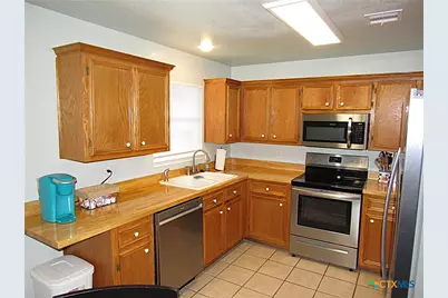 1104 N Blair Street, Belton, TX 76513 - Photo 6