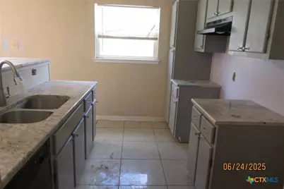 2101 Stagecoach Trail, Temple, TX 76502 - Photo 12