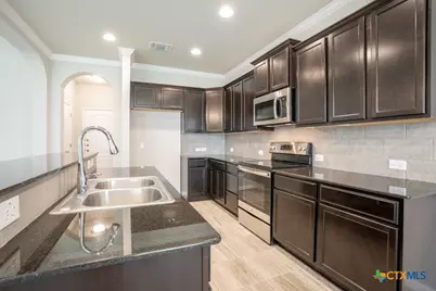 810 Dunford Drive, Temple, TX 76502 - Photo 6