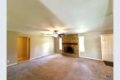 225 Monterrey Drive, Victoria, TX 77904 - Photo 10