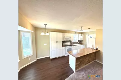 225 Monterrey Drive, Victoria, TX 77904 - Photo 6