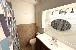 225 Monterrey Dr, Victoria, TX 77904 - Photo 16