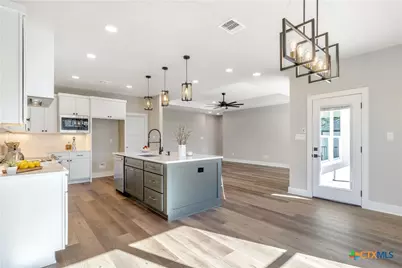 1720 Cannon Street, Gonzales, TX 78629 - Photo 8