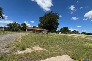 6186 Fm 1715, Lampasas, TX 76550 - Photo 2