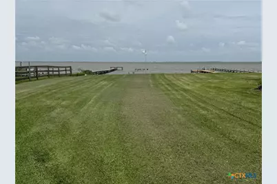 549 Marshall Johnson Avenue, Port Lavaca, TX 77979 - Photo 8