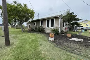 549 Marshall Johnson Ave, Port Lavaca, TX 77979 - Photo 4