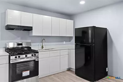 805 S 32nd, Temple, TX 76501 - Photo 4