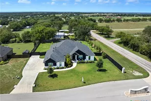 100 Metheglin Dr, Temple, TX 76502 - Photo 32