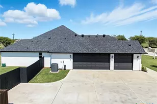 100 Metheglin Dr, Temple, TX 76502 - Photo 28