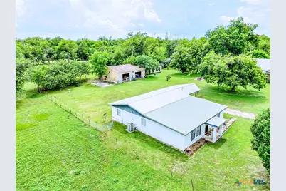 507 E 1st Street, Cameron, TX 76520 - Photo 28