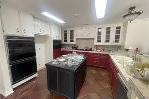 403 Turtle Rock Dr, Victoria, TX 77904 - Photo 8