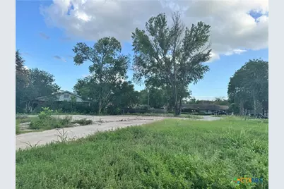 355 Bobolink Drive, New Braunfels, TX 78130 - Photo 4